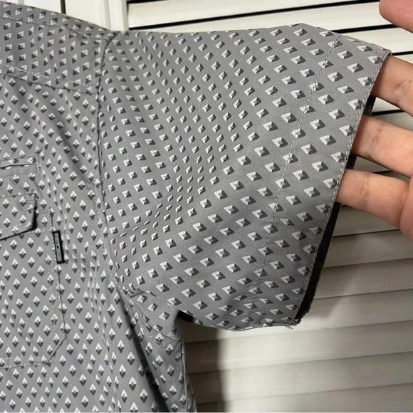 M.O. Seven Casual Button Down Diamond Pattern Print Grey Shirt Men size Large - Picture 4 of 11